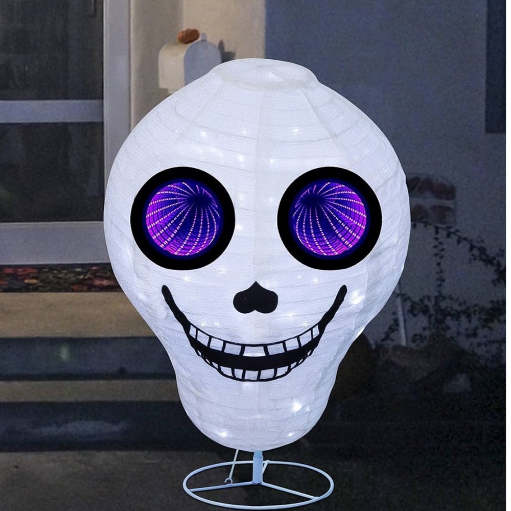 NWT ATDAWN 2.6 Ft Pre-Lit Light Up Skull, Collapsible 100 LED Outdoor Decoration